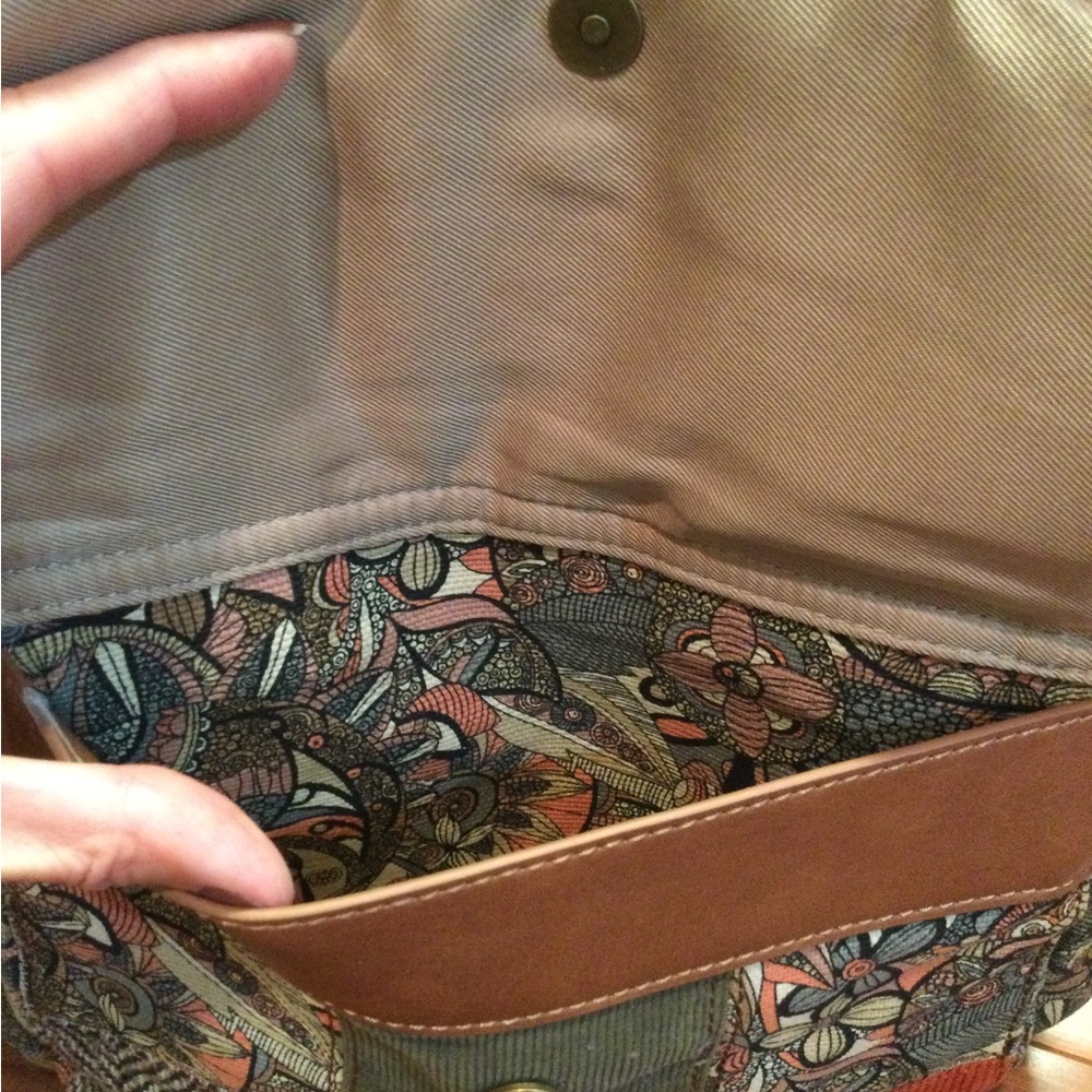 PRICE DROP! Sak Bohemian Patchwork Crossbody Bag - Picture 5 of 10